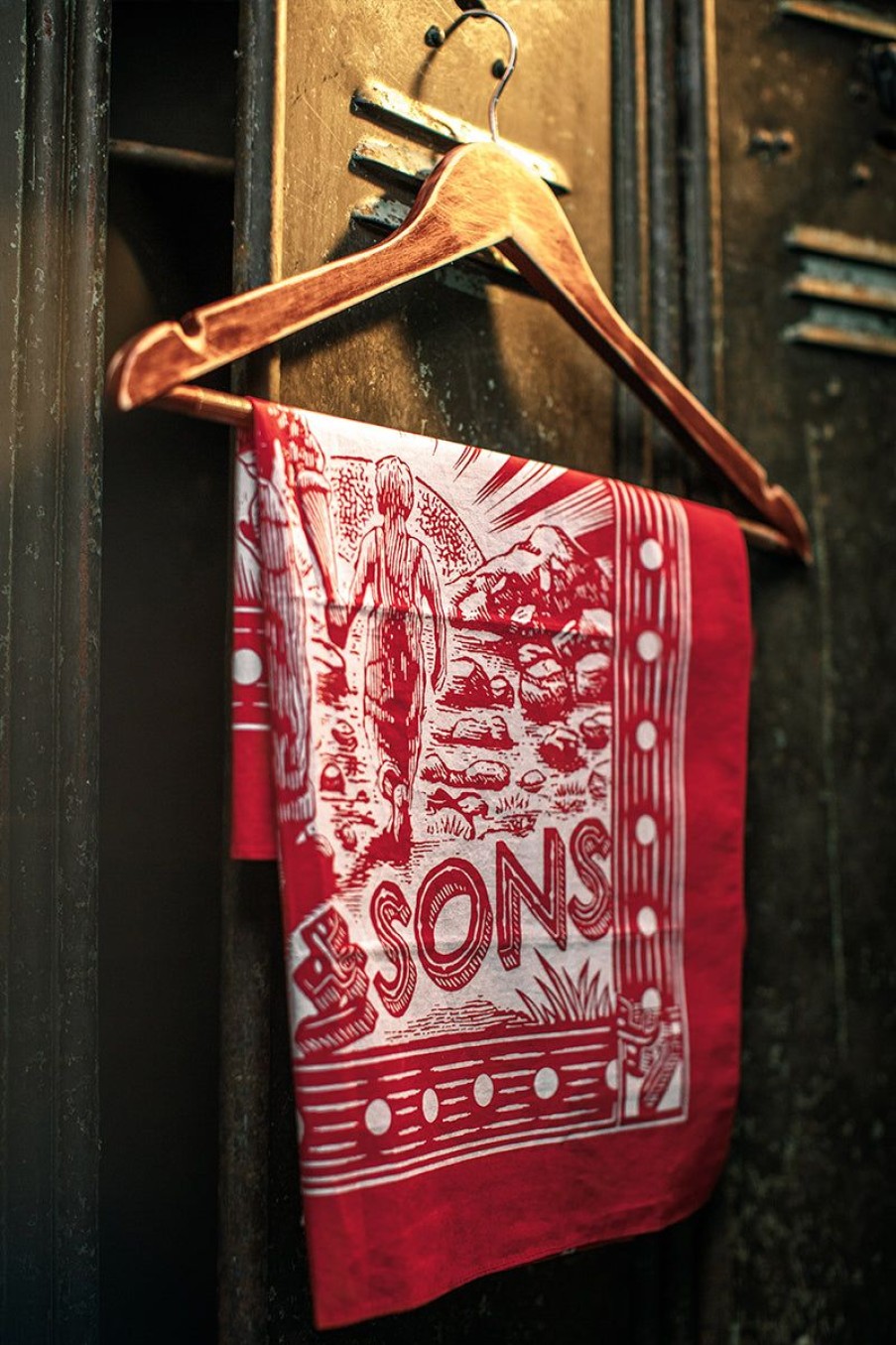 &SONS Woodcut Bandana Red Best