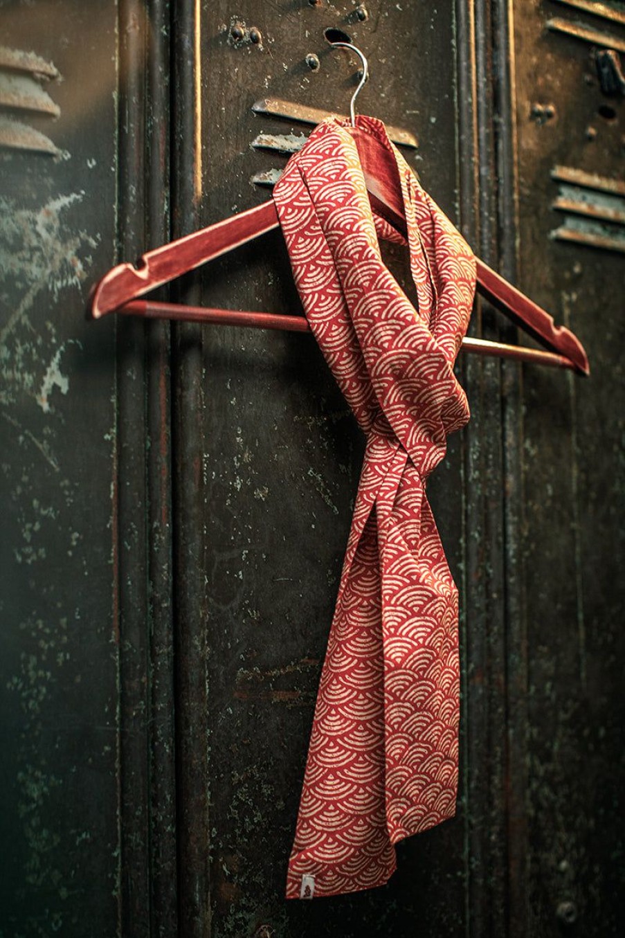 &SONS &Sons Red Waves Scarf Online